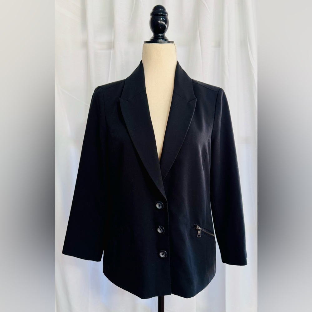 DKNY Triple Breasted Black Blazer, w/ Side Zipper Pocket.